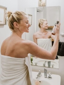 Tight clothing can also contribute to skin fungal infections. (unsplash)