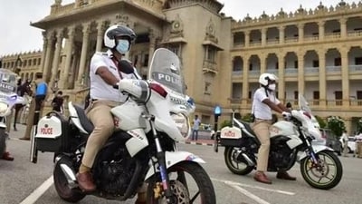 Bengaluru traffic police. (Representative Photo) Bengaluru traffic police. (Representative Photo)