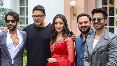 New Delhi: Bollywood actors Rajkummar Rao, Shraddha Kapoor, Aparshakti Khurana along with director Amar Kaushik and producer Dinesh Vijan pose for pictures during the promotion of their upcomig film 'Stree2', in New Delhi, Wednesday, Aug. 14, 2024. (PTI Photo)(PTI08_14_2024_000086B) (PTI) New Delhi: Bollywood actors Rajkummar Rao, Shraddha Kapoor, Aparshakti Khurana along with director Amar Kaushik and producer Dinesh Vijan pose for pictures during the promotion of their upcomig film 'Stree2', in New Delhi, Wednesday, Aug. 14, 2024. (PTI Photo)(PTI08_14_2024_000086B) (PTI)