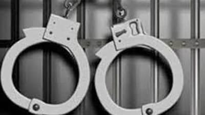 In a shocking incident, a pistol was ceased from the bag of a 10-year old by school administration, who later reported it to the Delhi police (HT File) In a shocking incident, a pistol was ceased from the bag of a 10-year old by school administration, who later reported it to the Delhi police (HT File)