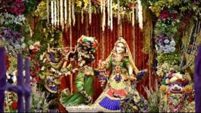 The twin cities of Mathura and Vrindavan were flooded by devotees. Crossings were decorated and temples were illuminated in advance. (Pic for representation) The twin cities of Mathura and Vrindavan were flooded by devotees. Crossings were decorated and temples were illuminated in advance. (Pic for representation)