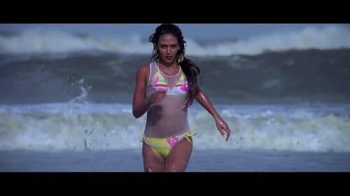 Esha Deol in a still from Dhoom. Esha Deol in a still from Dhoom.