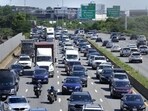 Labor Day travel expected to break records with packed airports and highways(AP photo)
