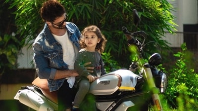 Shahid Kapoor and Mira Rajput’s first-born, Misha Kapoor, turned 8 on August 26. Mira shared a sweet post wishing their daughter on her birthday. Shahid Kapoor and Mira Rajput’s first-born, Misha Kapoor, turned 8 on August 26. Mira shared a sweet post wishing their daughter on her birthday.