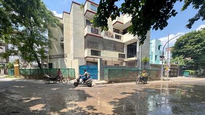 A damage road in Palam Vihar area in Gurugram on Monday. (Parveen Kumar/HT) A damage road in Palam Vihar area in Gurugram on Monday. (Parveen Kumar/HT)