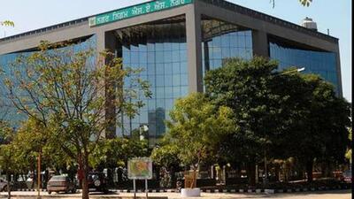 Annoyed with the corporation’s continuous failure, councillors asked mayor Amarjit Singh Sidhu to fix accountability of officers. (HT Photo) Annoyed with the corporation’s continuous failure, councillors asked mayor Amarjit Singh Sidhu to fix accountability of officers. (HT Photo)