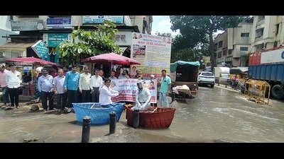 As the drainage chamber in the middle of the road is completely broken, drainage water keeps flowing onto the road. Both pedestrians and motorists have to be cautious while navigating the chowk. (HT PHOTO)