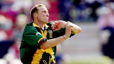 Allan Donald aka 'The White Lightning' is the first name in Steyn's list of bowlers with smoothest bowling actions. Donald would come steaming in, give it a good jump and release the ball with at a lightning quick speed. Hence the nickname. Donald's action is right up the classical alley. (Getty) Allan Donald aka 'The White Lightning' is the first name in Steyn's list of bowlers with smoothest bowling actions. Donald would come steaming in, give it a good jump and release the ball with at a lightning quick speed. Hence the nickname. Donald's action is right up the classical alley. (Getty)