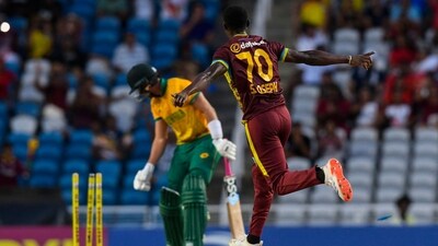 West Indies defeated South Africa in the 2nd T20I.
