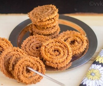 Quinoa murukku Quinoa murukku