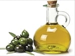 Consuming less extra virgin olive oil with a plant-based diet can help in alleviating high risks of heart diseases. Consuming less extra virgin olive oil with a plant-based diet can help in alleviating high risks of heart diseases.