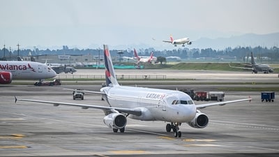 Travel turbulence eases in Colombia: Airlines rebound, full flight schedules restored after jet fuel disruption (Photo by Luis ACOSTA / AFP) Travel turbulence eases in Colombia: Airlines rebound, full flight schedules restored after jet fuel disruption (Photo by Luis ACOSTA / AFP)