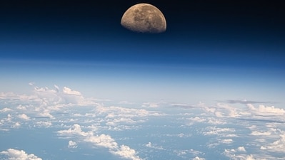 The image shows the moon setting over the Pacific. NASA astronaut Matthew Dominick captured the photo. (X/@dominickmatthew) The image shows the moon setting over the Pacific. NASA astronaut Matthew Dominick captured the photo. (X/@dominickmatthew)