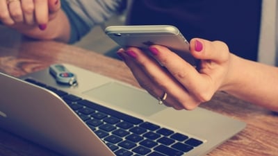 A new Australian law of 'right to disconnect' will immediately apply to employees from medium and large enterprises. (Unsplash/firmbee) A new Australian law of 'right to disconnect' will immediately apply to employees from medium and large enterprises. (Unsplash/firmbee)