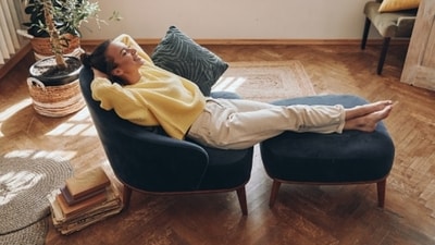 Often when we feel emotionally drained, we need to look inwards and try to understand what is draining our emotional energy. “If you often feel emotionally drained, ask yourself how you may be contributing to that state of being. You may have been conditioned since childhood to operate in certain ways that are depleting you (for example, people-pleasing patterns). While you aren’t responsible for your upbringing, you are accountable for your healing and growth as an adult,” wrote Therapist Sadaf Siddiqi. Here are five ways to preserve your emotional energy. (Unsplash) Often when we feel emotionally drained, we need to look inwards and try to understand what is draining our emotional energy. “If you often feel emotionally drained, ask yourself how you may be contributing to that state of being. You may have been conditioned since childhood to operate in certain ways that are depleting you (for example, people-pleasing patterns). While you aren’t responsible for your upbringing, you are accountable for your healing and growth as an adult,” wrote Therapist Sadaf Siddiqi. Here are five ways to preserve your emotional energy. (Unsplash)