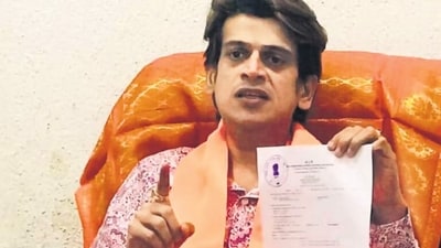 Once a close friend, Shiv Sena social media head launches sharp attack on Aaditya Once a close friend, Shiv Sena social media head launches sharp attack on Aaditya