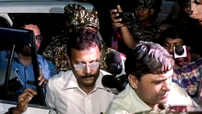 A team of experts from Central Forensic Science Laboratory (CFSL), Delhi reach Kolkata for a polygraph test to be conducted on Dr Sandip Ghosh, former principal of the RG Kar Medical College and Hospital, in Kolkata on Saturday. (ANI) A team of experts from Central Forensic Science Laboratory (CFSL), Delhi reach Kolkata for a polygraph test to be conducted on Dr Sandip Ghosh, former principal of the RG Kar Medical College and Hospital, in Kolkata on Saturday. (ANI)