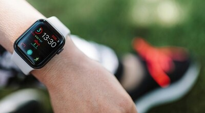 Take your fashion parade ahead with up to 90% off on smartwatches across reckoned brands (Pexels)