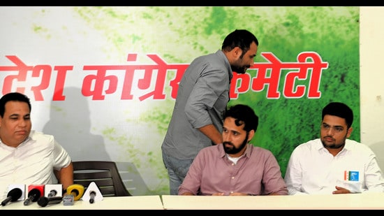 Miffed with the choice for the presidential candidate, Chandigarh NSUI president Sikander Boora (grey shirt) had left the press conference on Wednesday after announcing his resignation verbally. (Ravi Kumar/HT)