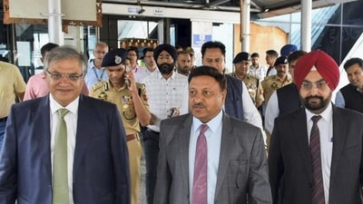 ECI delegation led by chief election commissioner Rajiv Kumar arrives at Srinagar to review poll preparedness in the UT. (PTI file image)