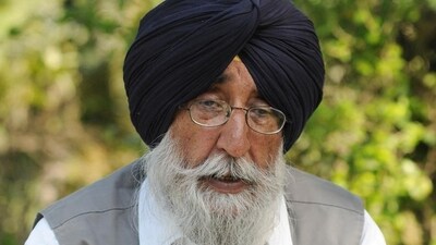 Former MP Simranjit Singh Mann has courted controversy with derogatory remarks against actor-MP Kangana Ranaut, saying she “knows how rape happens due to her experience (HT File) Former MP Simranjit Singh Mann has courted controversy with derogatory remarks against actor-MP Kangana Ranaut, saying she “knows how rape happens due to her experience (HT File)