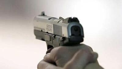 The accused was identified as Vishlesh of Lucknow, while his accomplice managed to flee the spot. (iStock)