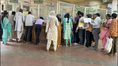 The civil hospital located in Gurugram Sector 10 on Basai Road near Government College. People stand in queue for admit card in the hospital on Thursday. (Parveen Kumar/HT Photo) The civil hospital located in Gurugram Sector 10 on Basai Road near Government College. People stand in queue for admit card in the hospital on Thursday. (Parveen Kumar/HT Photo)