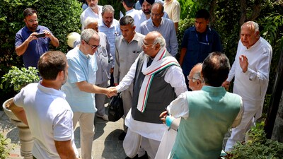 Congress President Mallikarjun Kharge and party leader Rahul Gandhi with J&K National Conference President Farooq Abdullah and Vice President Omar Abdullah, in Srinagar, (PTI file) Congress President Mallikarjun Kharge and party leader Rahul Gandhi with J&K National Conference President Farooq Abdullah and Vice President Omar Abdullah, in Srinagar, (PTI file)