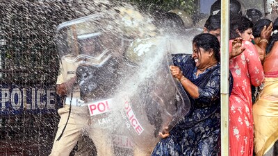 Kochi: Water cannon being used by the police to disperse Mahila Congress workers protesting against actors Mukesh and Siddique, accused of sexual assault, in Kochi, Friday, Aug. 30, 2024. (PTI Photo) (PTI)