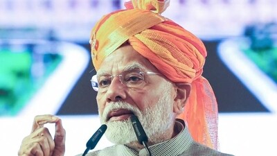 Prime Minister Narendra Modi offered a public apology on Friday for the collapse of a statue of Maratha king Shivaji Maharaj Prime Minister Narendra Modi offered a public apology on Friday for the collapse of a statue of Maratha king Shivaji Maharaj