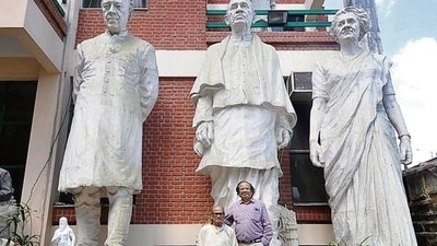 Sculptor Ram Sutar (L) and Anil Sutar at their studio in sector 63, Noida. (Sunil Ghosh/HT Photo) Sculptor Ram Sutar (L) and Anil Sutar at their studio in sector 63, Noida. (Sunil Ghosh/HT Photo)