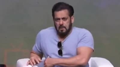 Salman Khan attended an event in Mumbai on Wednesday evening. Salman Khan attended an event in Mumbai on Wednesday evening.