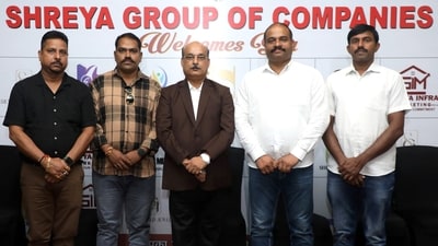(L to R) Vikram Chakraborti, Mahesh, Hemant Rai, Nana Ji Ganta and D Tattaiya (L to R) Vikram Chakraborti, Mahesh, Hemant Rai, Nana Ji Ganta and D Tattaiya