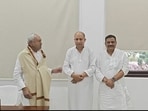 JD(U) J&K unit president (C) with party chief Nitish Kumar (@gmshaheenjdu Twitter) JD(U) J&K unit president (C) with party chief Nitish Kumar (@gmshaheenjdu Twitter)