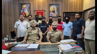 Acting swiftly, Kharar police arrested five of the accused on Saturday (HT Photo) Acting swiftly, Kharar police arrested five of the accused on Saturday (HT Photo)