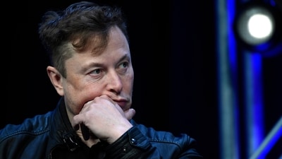 Tesla and SpaceX chief executive officer Elon Musk listens to a question as he speaks at the SATELLITE Conference and Exhibition in Washington, March 9, 2020. (Susan Walsh/AP) Tesla and SpaceX chief executive officer Elon Musk listens to a question as he speaks at the SATELLITE Conference and Exhibition in Washington, March 9, 2020. (Susan Walsh/AP)