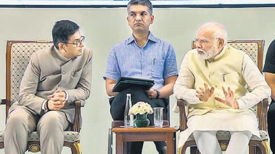 CJI DY Chandrachud and Prime Minister Narendra Modi interact during the inaugural event of the National Conference of District Judiciary, at Bharat Mandapam, Delhi, on Saturday. (ANI) CJI DY Chandrachud and Prime Minister Narendra Modi interact during the inaugural event of the National Conference of District Judiciary, at Bharat Mandapam, Delhi, on Saturday. (ANI)