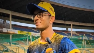 Rahul Dravid's son, Samit, is a pace-bowling all-rounder