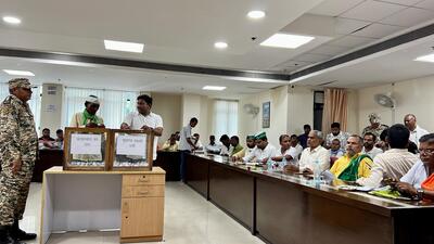 Lottery for allotment of residential plots for farmers organised by the Awas Vikas Parishad (HT Photo) Lottery for allotment of residential plots for farmers organised by the Awas Vikas Parishad (HT Photo)
