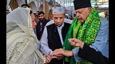 National Conference president Farooq Abdullah during his visit to the shrine of Hazrat Mehboobul Alam Sheikh Hazma Mukhdoomi at Kohimaran in Srinagar on Saturday. (ANI) National Conference president Farooq Abdullah during his visit to the shrine of Hazrat Mehboobul Alam Sheikh Hazma Mukhdoomi at Kohimaran in Srinagar on Saturday. (ANI)