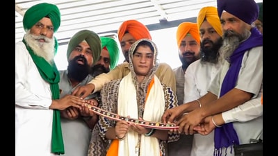 Olympian Vinesh Phogat being felicitated at a farmers' rally on the 200th day of their ongoing protest, at Shambhu border, Saturday, Aug 31, 2024. (PTI) Olympian Vinesh Phogat being felicitated at a farmers' rally on the 200th day of their ongoing protest, at Shambhu border, Saturday, Aug 31, 2024. (PTI)