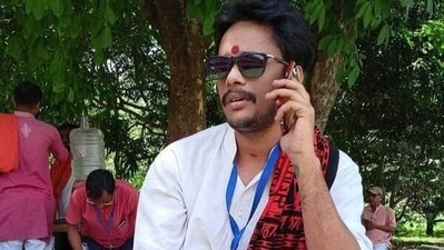 Paschim Banga Chhtra Samaj leader Sayan Lahiri. Paschim Banga Chhtra Samaj leader Sayan Lahiri.