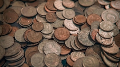 Solve this coin puzzle and see if you can figure out the number of coins in the bag. (Pexels) Solve this coin puzzle and see if you can figure out the number of coins in the bag. (Pexels)
