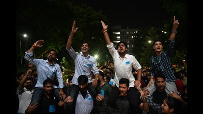 NSUI candidates campaigning on the campus of Chandigarh’s Panjab University on Sunday night. (HT Photo) NSUI candidates campaigning on the campus of Chandigarh’s Panjab University on Sunday night. (HT Photo)