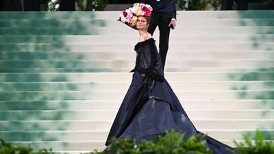 Remember when Zendaya rocked the 2024 Met Gala in a never-worn-before John Galliano gown from 1996? That was definitely a moment worth noting in fashion history. Paired with a headpiece from Alexander McQueen's Spring 2007 collection, her look was nothing short of iconic. (Photo: AFP) Remember when Zendaya rocked the 2024 Met Gala in a never-worn-before John Galliano gown from 1996? That was definitely a moment worth noting in fashion history. Paired with a headpiece from Alexander McQueen's Spring 2007 collection, her look was nothing short of iconic. (Photo: AFP)