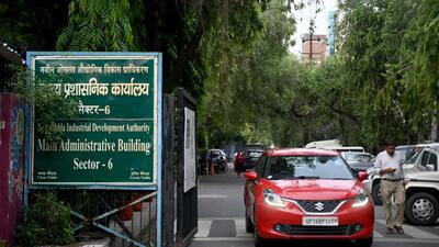 According to the personnel department, along with 882 permanent staff, the authority also has at least 2,000 contractual employees on its rolls in the sanitation, water, engineering and other departments. (Sunil Ghosh/HT Photo) According to the personnel department, along with 882 permanent staff, the authority also has at least 2,000 contractual employees on its rolls in the sanitation, water, engineering and other departments. (Sunil Ghosh/HT Photo)