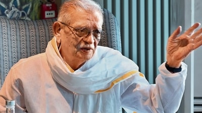 Indian Urdu poet, lyricist, author, and screenwriter Gulzar at the Dhoop Aane Do book launch at One World Center in Parel on Saturday. (Raju Shinde/ht photo) Indian Urdu poet, lyricist, author, and screenwriter Gulzar at the Dhoop Aane Do book launch at One World Center in Parel on Saturday. (Raju Shinde/ht photo)
