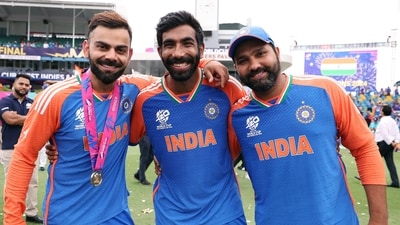 Rohit Sharma, Virat Kohli and Jasprit Bumrah pose for a group picture after Team India wins the ICC Mens T20 World Cup 2024 final. (BCCI-X) Rohit Sharma, Virat Kohli and Jasprit Bumrah pose for a group picture after Team India wins the ICC Mens T20 World Cup 2024 final. (BCCI-X)