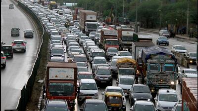Traffic near Hero Honda Chowk. (ANI) Traffic near Hero Honda Chowk. (ANI)