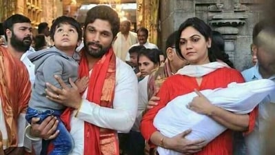 Allu Arjun was spotted along with his wife Sneha Reddy and their son and newborn daughter at Tirupati temple in 2017. Over the years, the Telugu actor has visited Tirumala many times with his family. 
